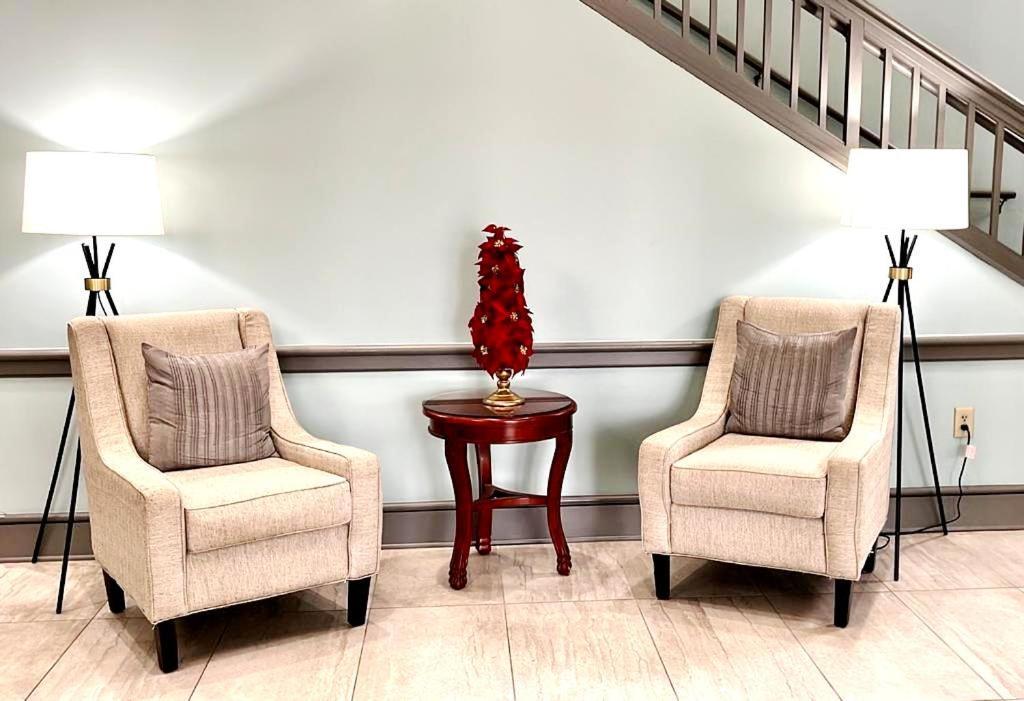 Clarion Inn & Suites Florence Ngoại thất bức ảnh
