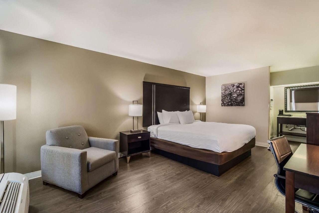 Clarion Inn & Suites Florence Ngoại thất bức ảnh