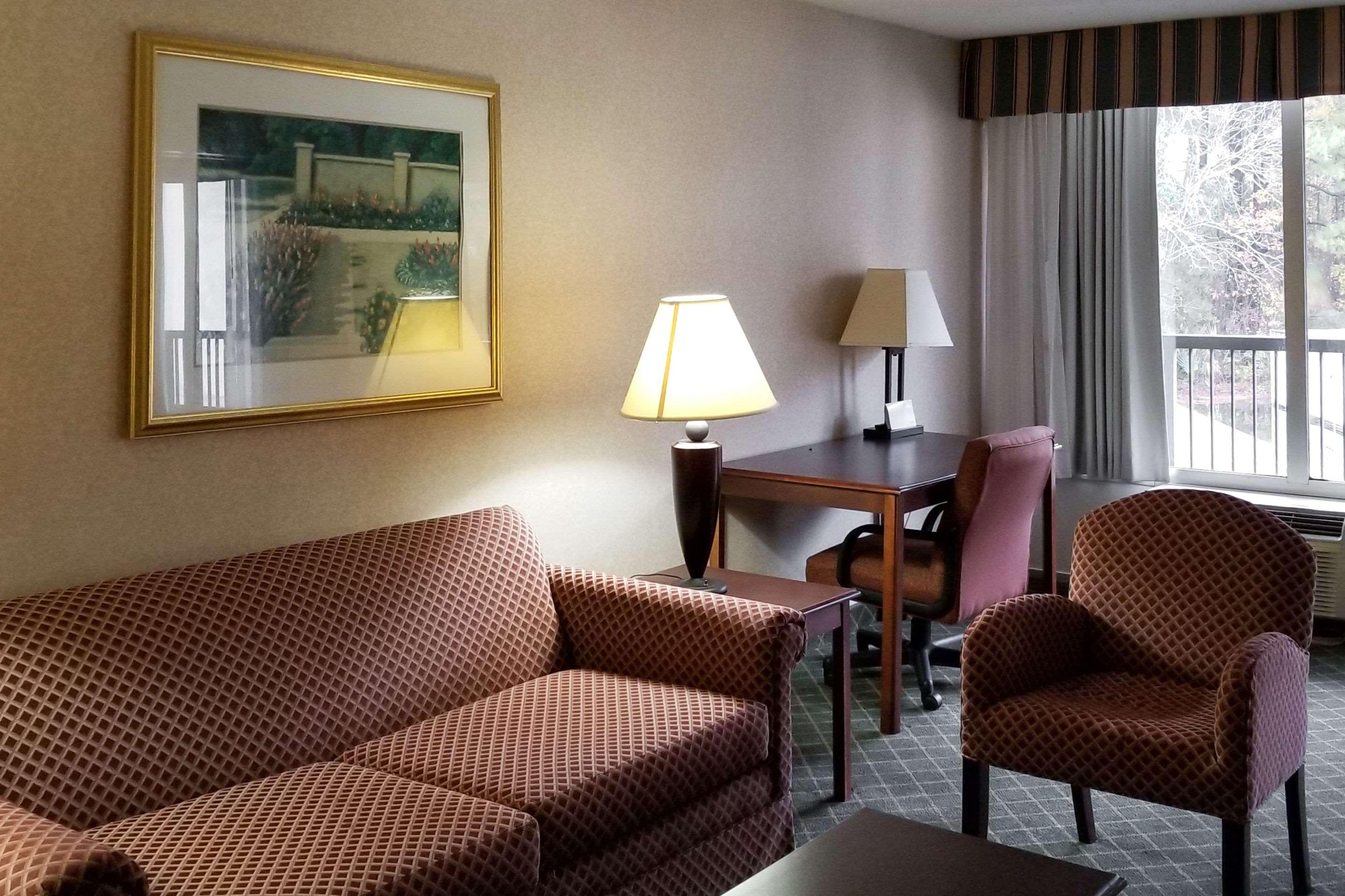 Clarion Inn & Suites Florence Ngoại thất bức ảnh